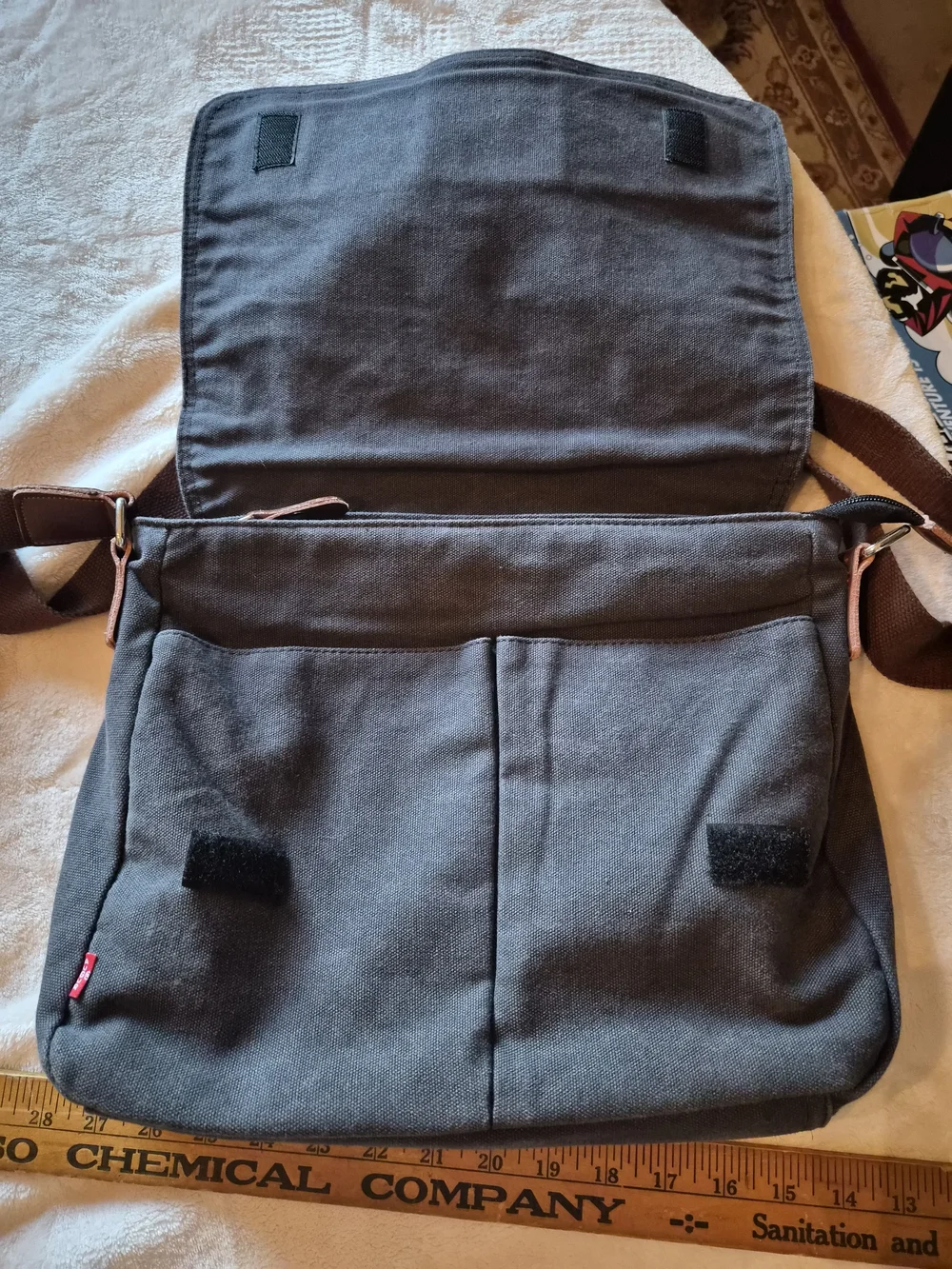 Augur Strauss & Co. Canvas Messenger Crossbody Bag Brown/Black